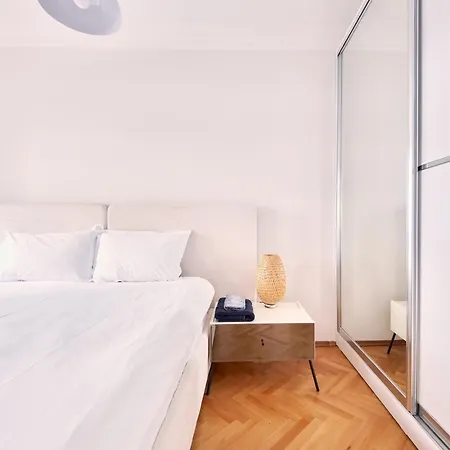 Deluxe Duplex W 210 Bosphorus View In Cihangir Istanbul
