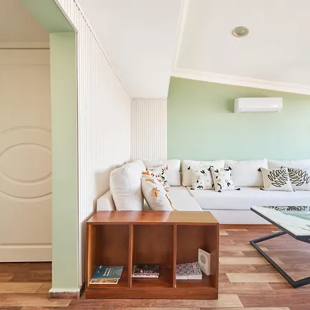 Deluxe Duplex W 210 Bosphorus View In Cihangir