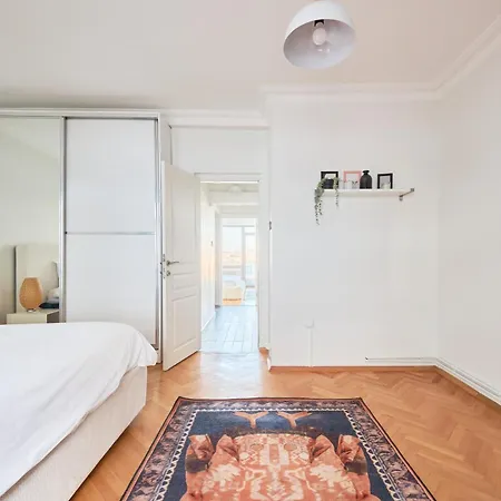 Lejlighed Deluxe Duplex W 210 Bosphorus View In Cihangir *