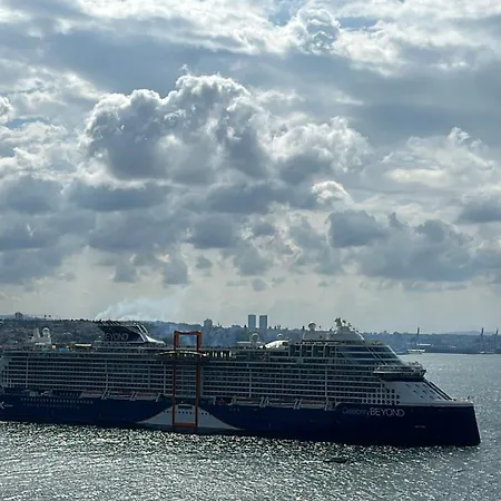 Lejlighed Deluxe Duplex W 210 Bosphorus View In Cihangir *