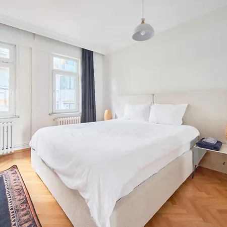 Lejlighed Deluxe Duplex W 210 Bosphorus View In Cihangir *