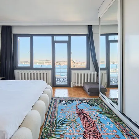 Lejlighed Deluxe Duplex W 210 Bosphorus View In Cihangir *