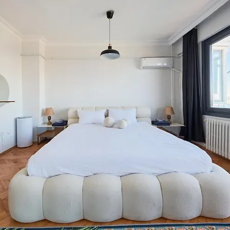 Deluxe Duplex W 210 Bosphorus View In Cihangir