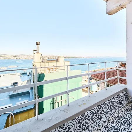 Appartement Deluxe Duplex W 210 Bosphorus View In Cihangir *