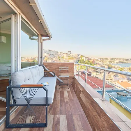 Deluxe Duplex W 210 Bosphorus View In Cihangir Lejlighed