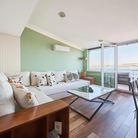 Deluxe Duplex W 210 Bosphorus View In Cihangir *