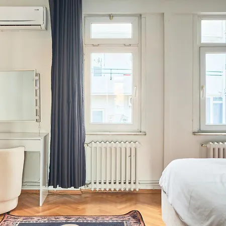 Deluxe Duplex W 210 Bosphorus View In Cihangir Istanbul