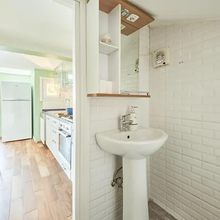 Deluxe Duplex W 210 Bosphorus View In Cihangir Istambul