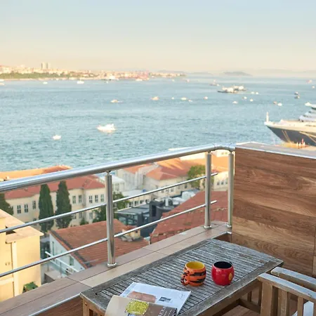 Deluxe Duplex W 210 Bosphorus View In Cihangir